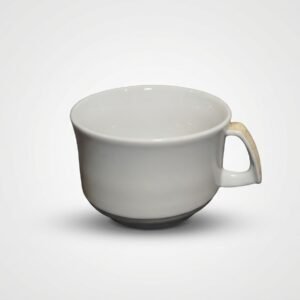 Baltos spalvos keramikinis balta puodelis 185 ml su maža rankenėle, nufotografuotas baltame fone iš šono.