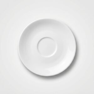 Balta lėkštutė puodeliui R 11,5 cm, nufotografuota iš viršaus ant lygaus balto paviršiaus.