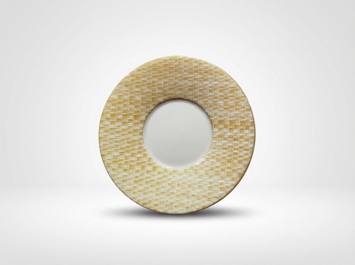 Apvali, dvipusė Sweet Candy kūno kempinė su masažuojančia puse, stovinti ant balto fono.