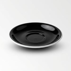 Klasikinio dizaino blizgi juoda lėkštutė 13 cm su baltu apvadu, nufotografuota ant balto fono.