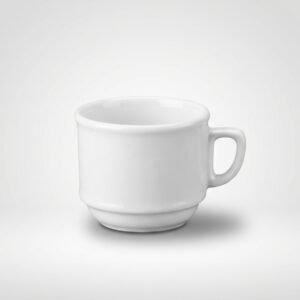 Baltas porcelianinis espreso puodelis 80 ml, nufotografuotas ant šviesaus fono.