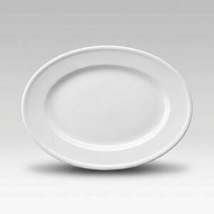 Baltas ovalus serviravimo padėklas 24x34 cm, nufotografuotas iš priekio, stovintis ant lygaus paviršiaus.