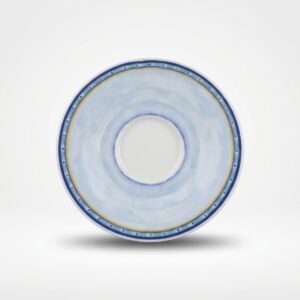 Iš viršaus nufotografuota maža mėlyna lėkštutė R 13 cm su dekoratyviu mėlynos ir geltonos spalvos apvadu.