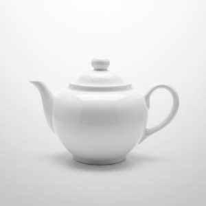 Šoninis vaizdas, kuriame matomas elegantiškas baltas arbatinukas 500 ml talpos, pagamintas iš keramikos.