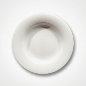 Klasikinio dizaino gili balta lėkštė 24 cm, nufotografuota iš viršaus ant balto pagrindo.